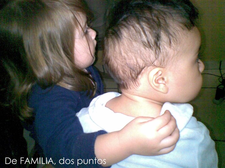 MiércolesMudo-Abrazodehermanos